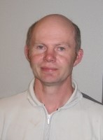 Henrik_147x200.jpg